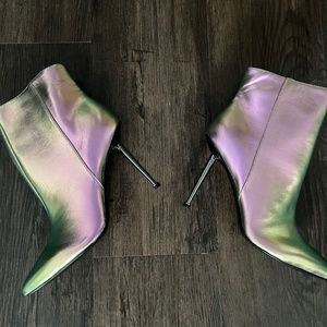 Nine West Tryin Dress Bootie Size 8 BUT ideal for 7.5